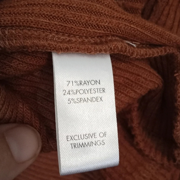 BKE Brushed Knit Ribbed Turtleneck Mocha Bisque Color Size Small - Picture 9 of 10